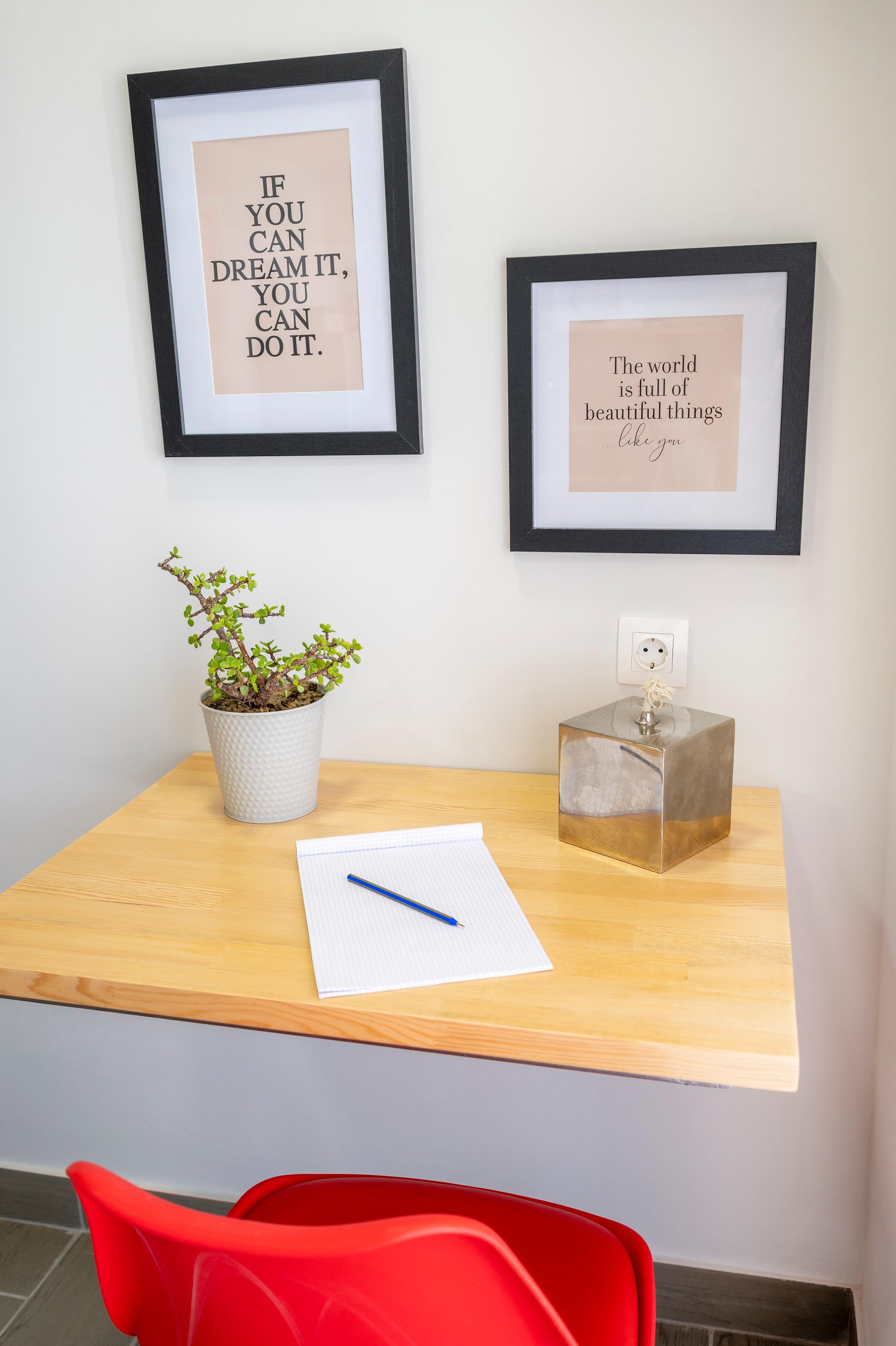 Clean Lines, Calm Vibes(102)