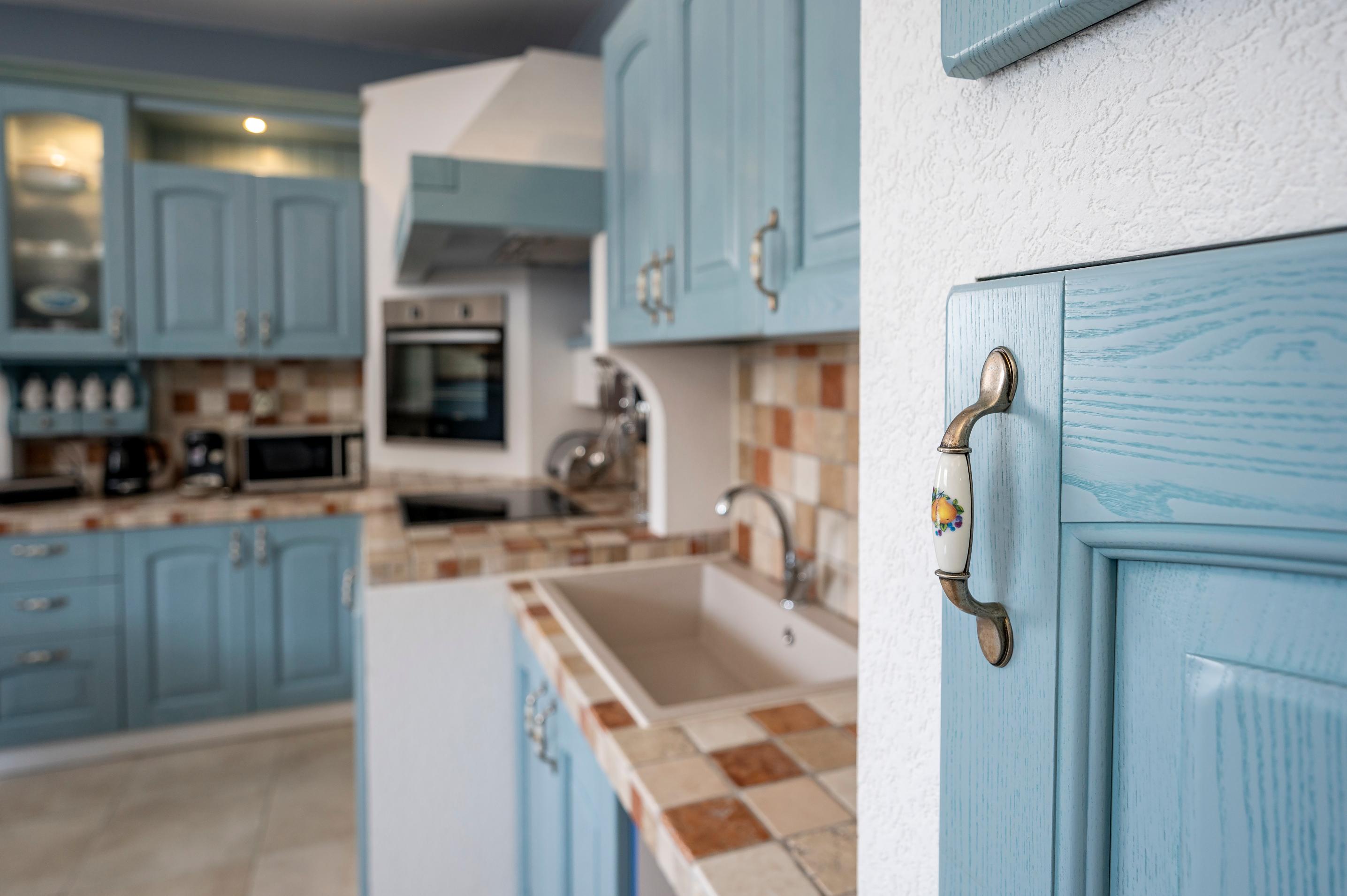 Comfort with a Traditional Touch (101)