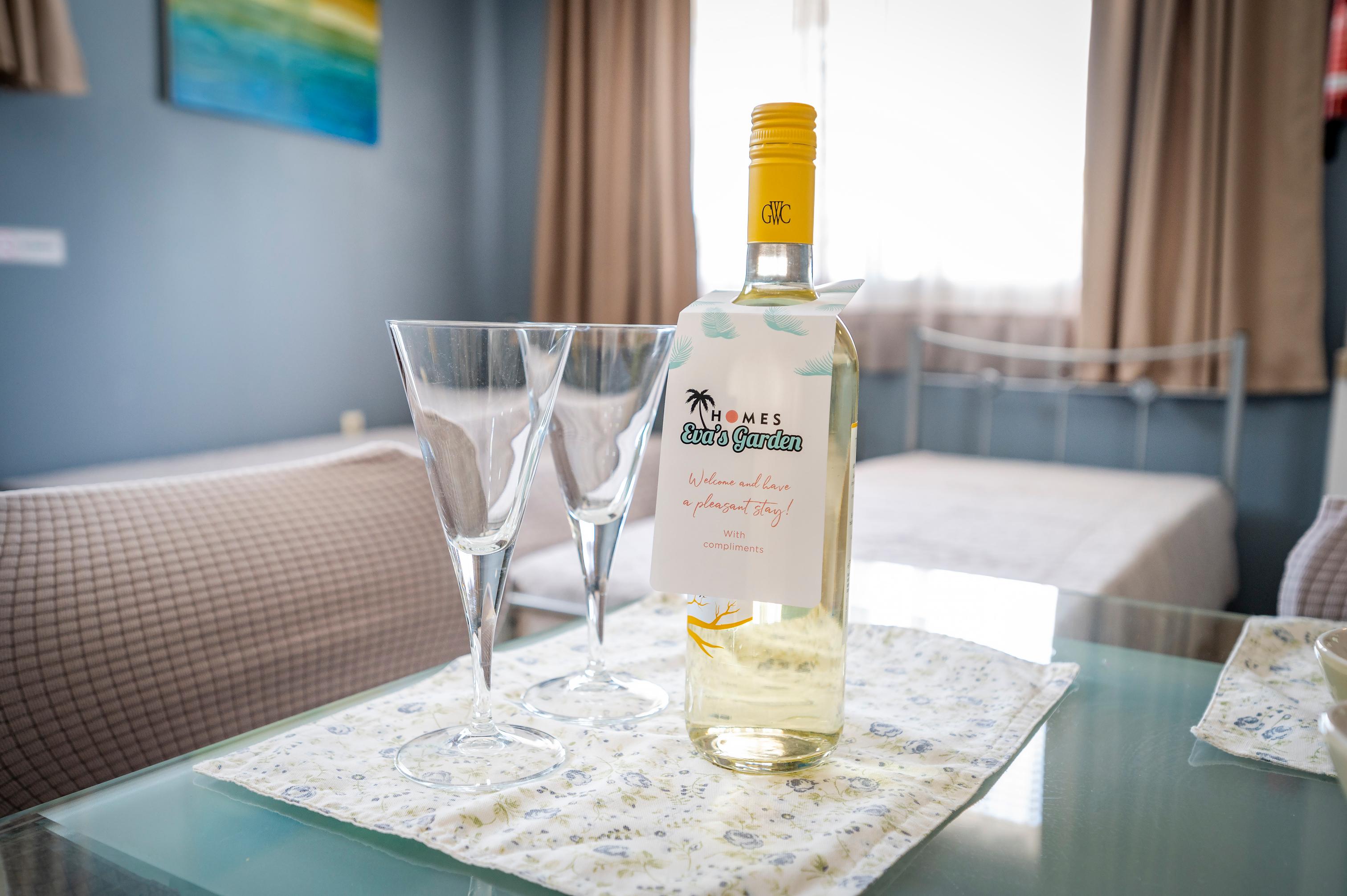 Comfort with a Traditional Touch (101)